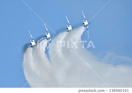 藍色衝動雜技飛行 136980161