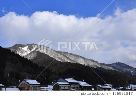 從智頭宿5眺望牛賀山 136981817