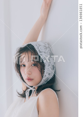 芭蕾舞核心時尚中的女性 136981851