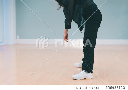 dancing, female, lady 136982120