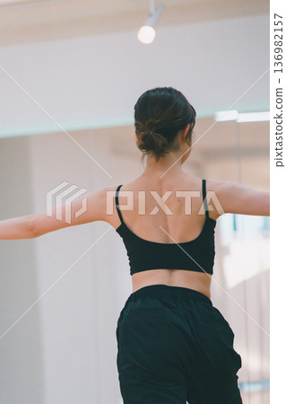 舞 舞蹈 跳舞 136982157