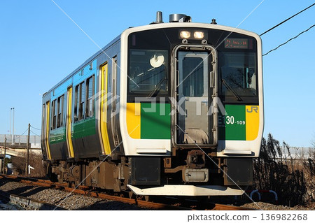 [JR 東日本] 木葉 E130 系列 100 系列（久留裡線：木更津至祗園） 136982268