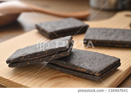 奶油糙米麩皮（含可可粉） 136987641