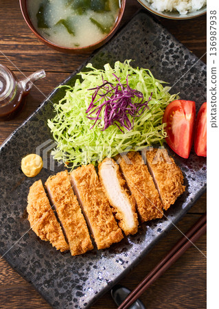 Pork loin cutlet set meal 136987938