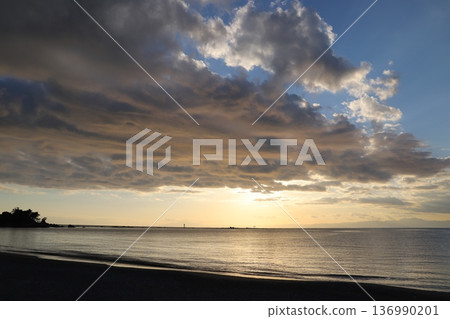 Cloud Cloud 136990201