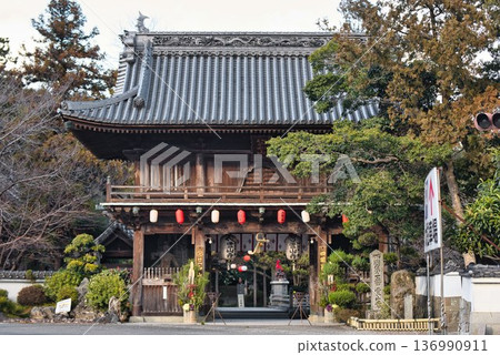 The first temple, Ryozenji, where we prepared for the New Year The first temple, Ryozenji, where we prepared for the New Year 136990911