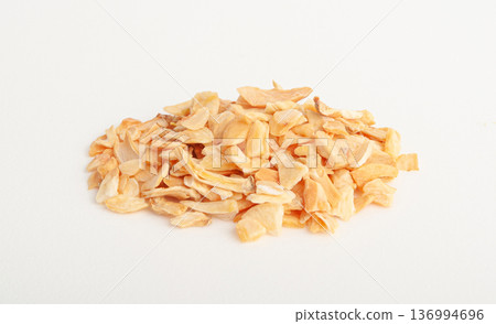 Dry Garlic Slices, Crispy Fried Cloves Pile Closeup, Roasted Grilled Garlic Flakes, Clove Chip Group Dry Garlic Slices, Crispy Fried Cloves Pile Closeup, Roasted Grilled Garlic Flakes, Clove Chip Group 136994696