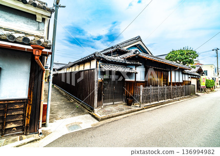 香川縣東香川市箕田初秋：街道與老房子 4 136994982