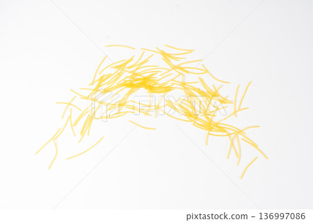 Raw vermicelli, gold soup pasta, small homemade noodles, thin italy macaroni 136997086