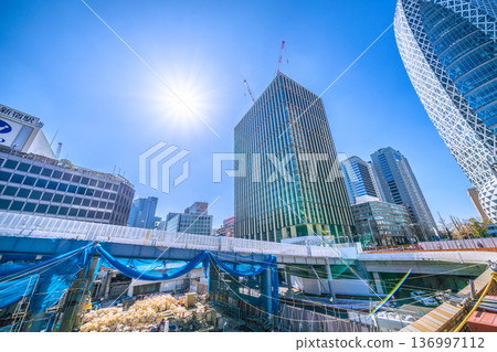 日本東京城市景觀,2月21日。新宿站西口改造工程、西新宿1丁目地區工程、起重機等。 日本東京城市景觀,2月21日。新宿站西口改造工程、西新宿1丁目地區工程、起重機等。 136997112