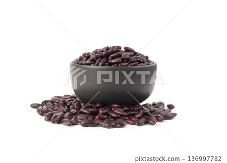 Red kidney beans isolated. Dry legume grains, protein seeds, tasty pea vegetable for salad Red kidney beans isolated. Dry legume grains, protein seeds, tasty pea vegetable for salad 136997782