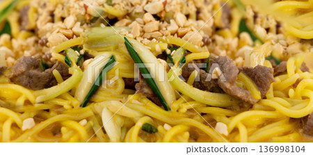 Chiang mai curry noodles pattern Chiang mai curry noodles pattern 136998104