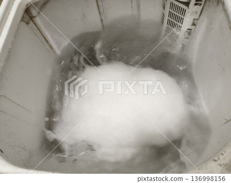 foam in the washing machine  136998156