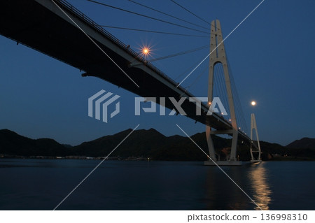 大橋上的海洋 136998310