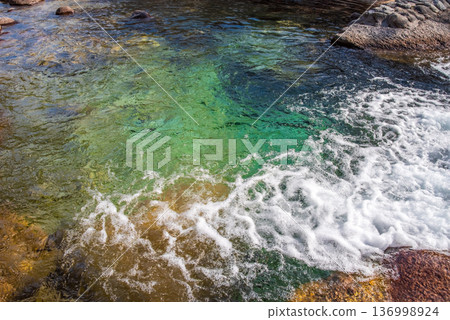 「清涼美景」翡翠綠山澗(三重縣駒野町朝夕谷) 「清涼美景」翡翠綠山澗(三重縣駒野町朝夕谷) 136998924