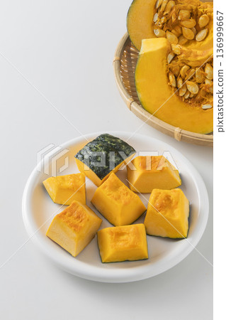 Cut pumpkin pumpkin Cut pumpkin pumpkin 136999667