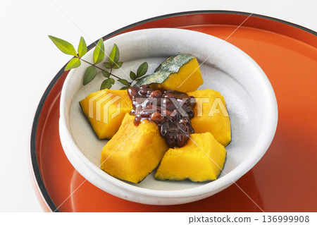 Boiled pumpkin, boiled pumpkin, simmered pumpkin 136999908