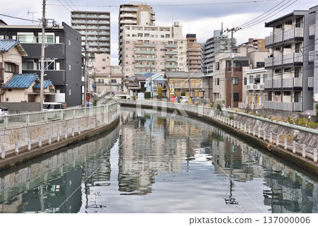 船橋的街道，蝦川流經的地方 137000006