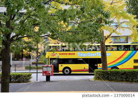 Sightseeing bus around the Kasumigaseki area 137000014