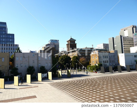 復古建築,藍天白雲 復古建築,藍天白雲 137003007