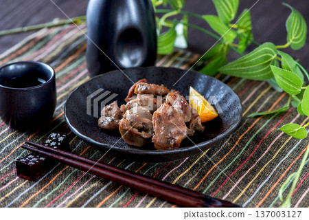 盤子上的沙子 137003127