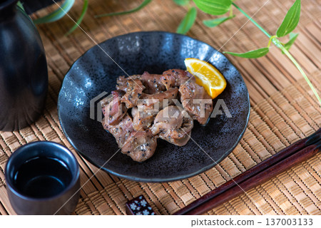 盤子上的沙子 137003133