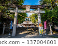 Torii gate and worship hall of Shinbashira Shrine (Miyakonojo City) 137004601