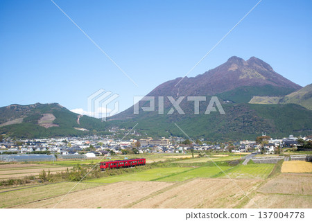 Autumn in Yufuin and the red train Autumn in Yufuin and the red train 137004778