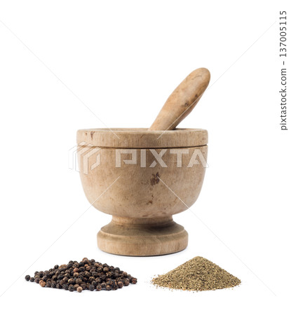 Black pepper corn and ground 137005115