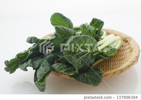 竹籃和塌菜 137006384