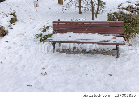 Bench Park Snow Winter 137006839