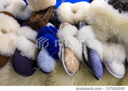 Warm woollen slippers pile Warm woollen slippers pile 137008095