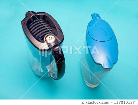 Plastic water filtering jugs 137010157