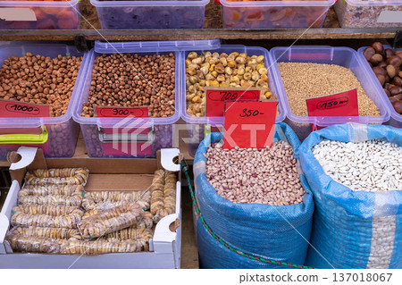 Beans and other food sold on market 137018067