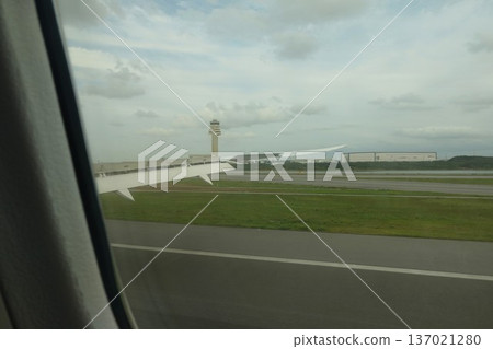 那霸機場跑道 137021280