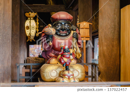 大黑天,一位在神社中極具威嚴的神祇。 大黑天,一位在神社中極具威嚴的神祇。 137022457