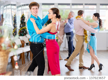 Woman and man dancing Woman and man dancing 137023657