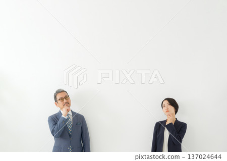 商務男人和女人 商務男人和女人 137024644