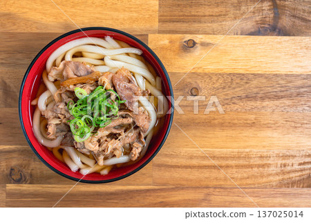 與烏冬面的肉烏冬面 137025014