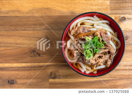 與烏冬面的肉烏冬面 137025088