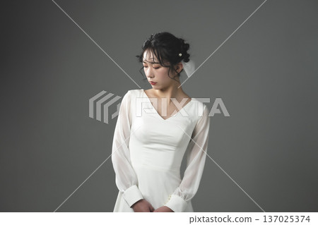 Bride Bride 137025374