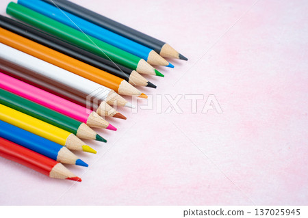 Colorful colored pencils and copy space, stationery image on white background 137025945