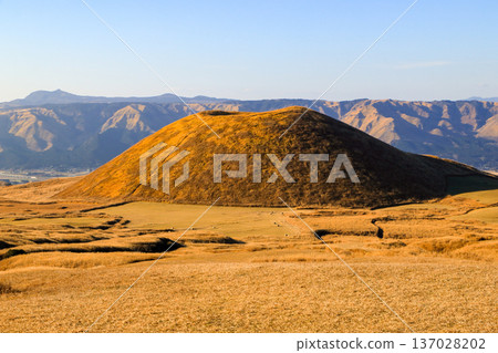 阿蘇山 阿蘇五嶽小梅塚地質公園 阿蘇山 阿蘇五嶽小梅塚地質公園 137028202