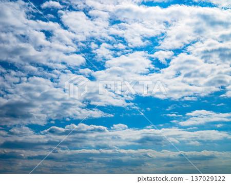 多雲天空 多雲天空 137029122