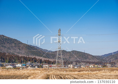 滋賀縣長濱市長原町琵琶湖早春鄉村景色 137030110