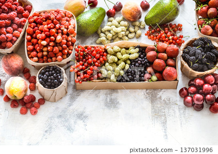 composition of different fruits 137031996