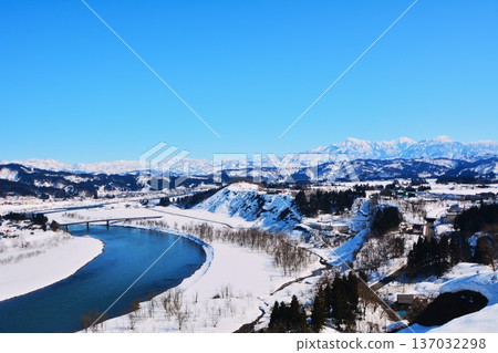 信濃川·越後Miyama雪景 137032298