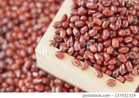 Azuki bean paste Azuki bean paste 137032314