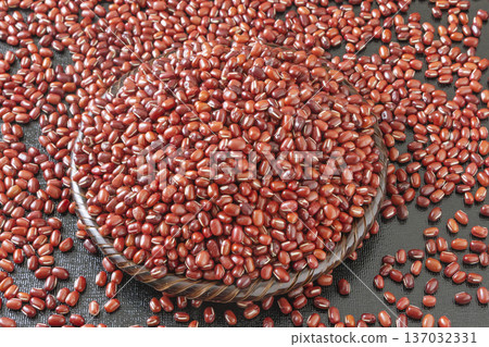 Azuki bean paste Azuki bean paste 137032331