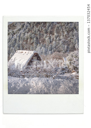 Thatched roof old house image Polar style Thatched roof old house image Polar style 137032454